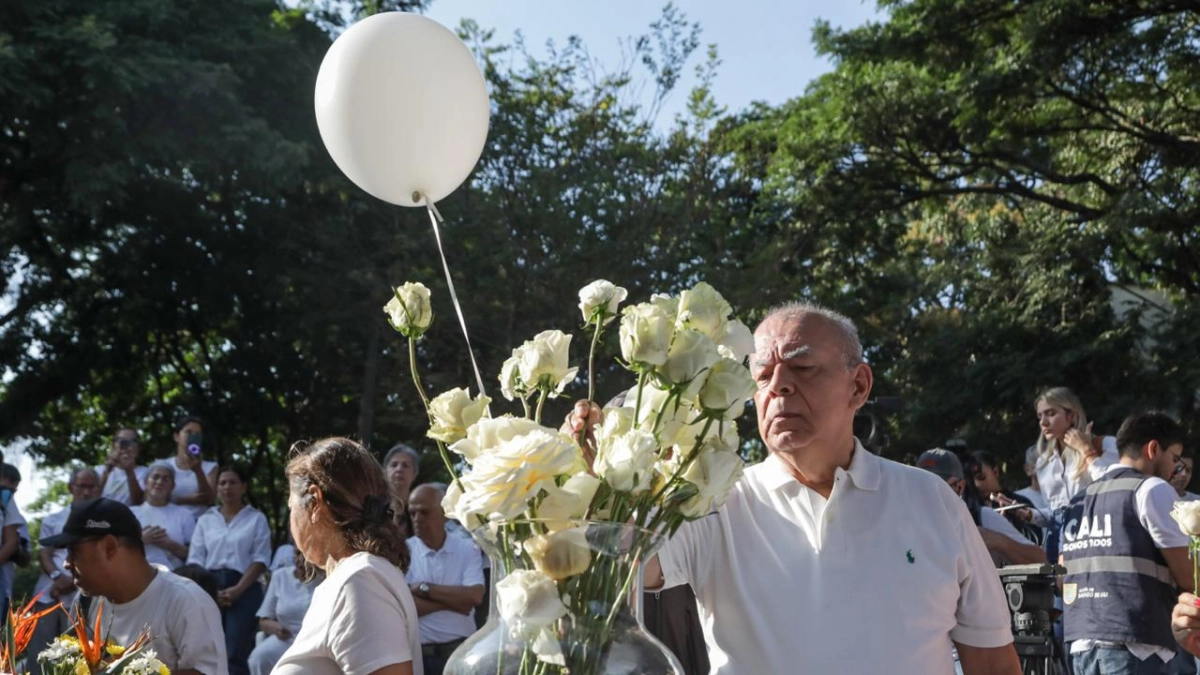 Emotivo homenaje a las víctimas del terremoto que sacudió a Cali: ‘De esta nos paramos más fuerte’