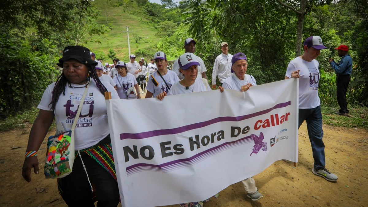 Mujeres marchan a Mampuján y convierten la memoria en una exigencia de no repetición