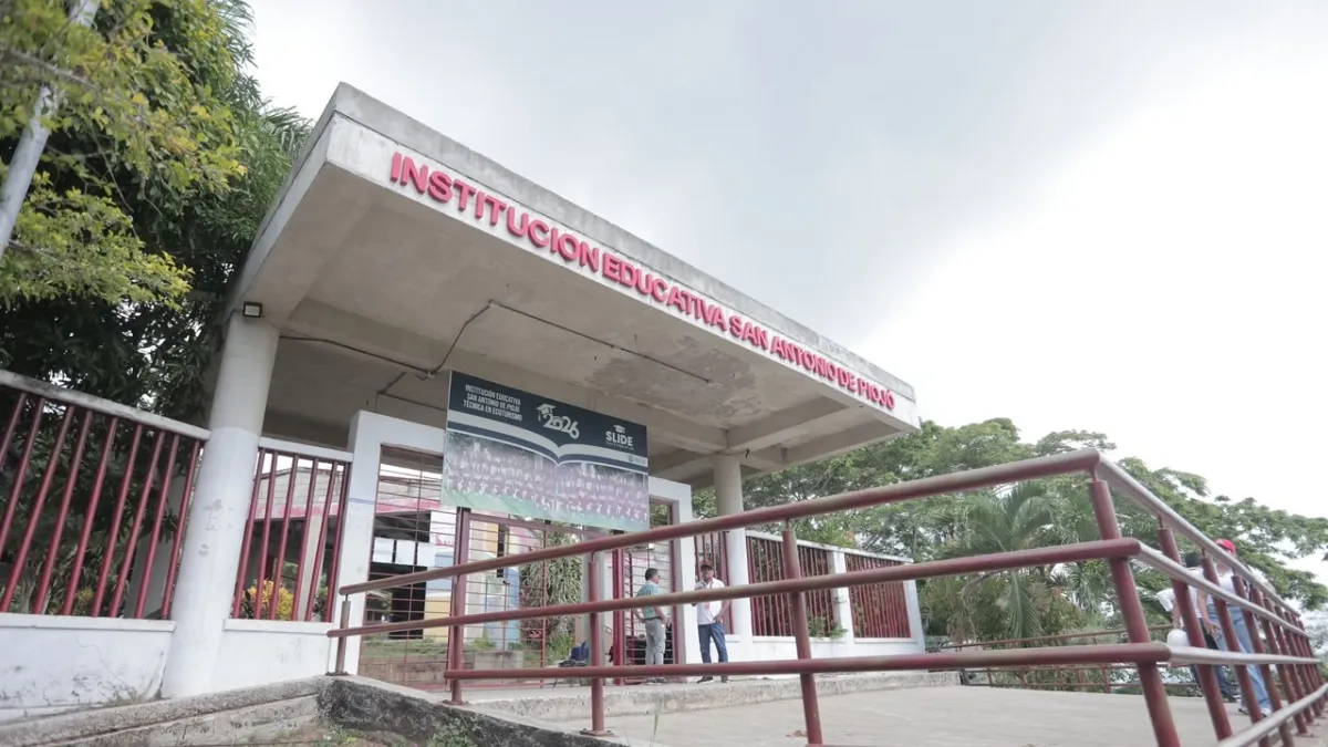 La Gobernación del Atlántico invierte $10.000 millones para reparar colegios afectados por vendavales en ocho municipios: en Piojó, la primera obra