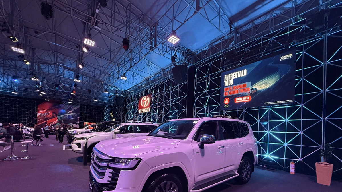 La ‘leyenda de las trochas’ ahora también es híbrida: Toyota trae a Colombia la Land Cruiser 300 HEV en dos versiones
