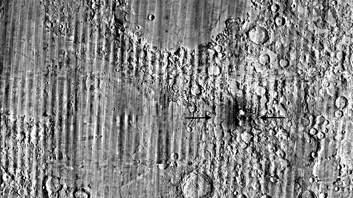 La Nasa anuncia que descubrió un nuevo cráter en la Luna y lo catalogó como 'único en un siglo'