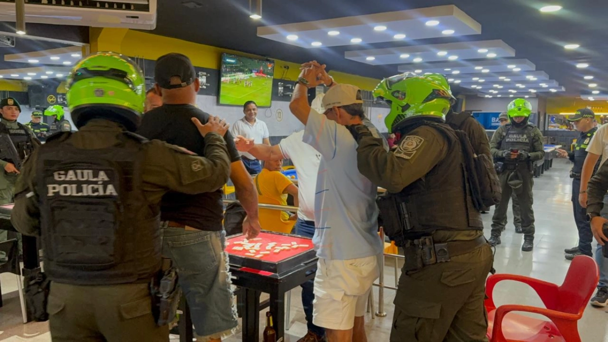 Policía despliega Caravanas por la Seguridad en Barranquilla y su área metropolitana: recorrieron Rebolo, La Chinita y otros sectores