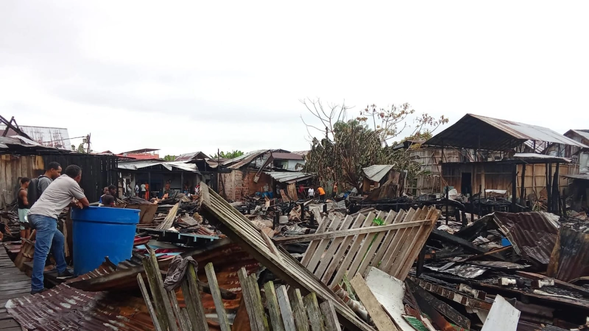Por el incendio en Bocas de Satinga, Nariño, hay 327 habitantes que esperan la pronta ayuda humanitaria del Gobierno: ‘Lo perdimos todo’