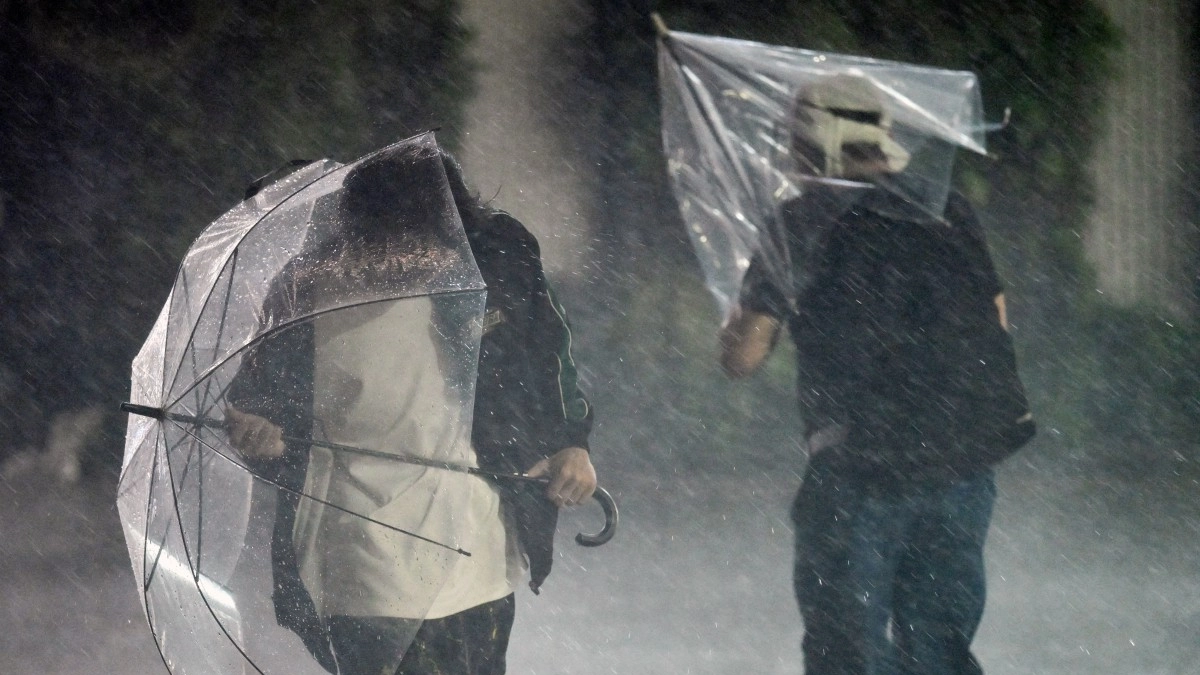 Alerta máxima en Japón: más de 1,9 millones de personas bajo orden de evacuación por el tifón Dujuan