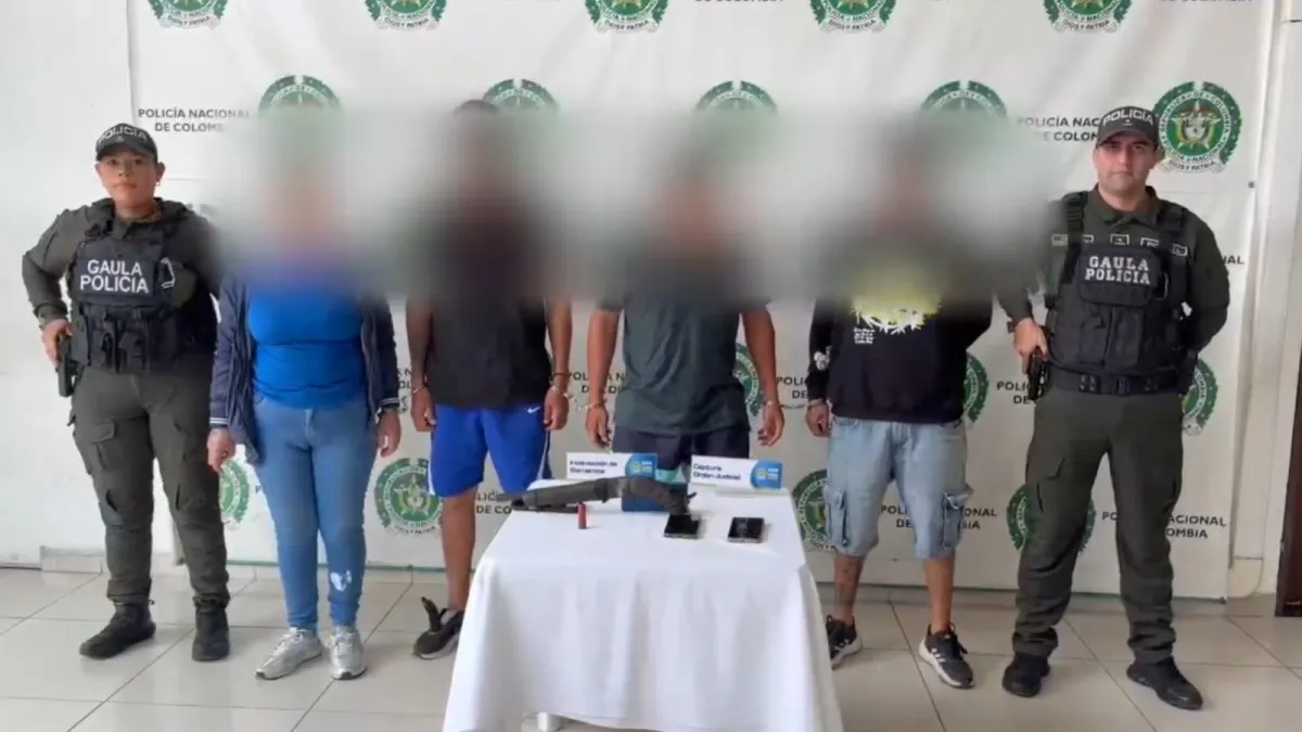 Se hacían pasar por miembros de un grupo criminal en Bucaramanga y Piedecuesta: así cayeron peligrosos extorsionistas que amenazaban a comerciantes