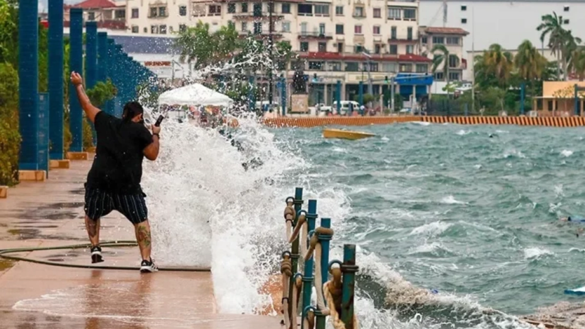 Así cambia el Fenómeno de El Niño huracanes, tifones y ciclones: frena su formación en el Atlántico y la favorece en el Pacífico
