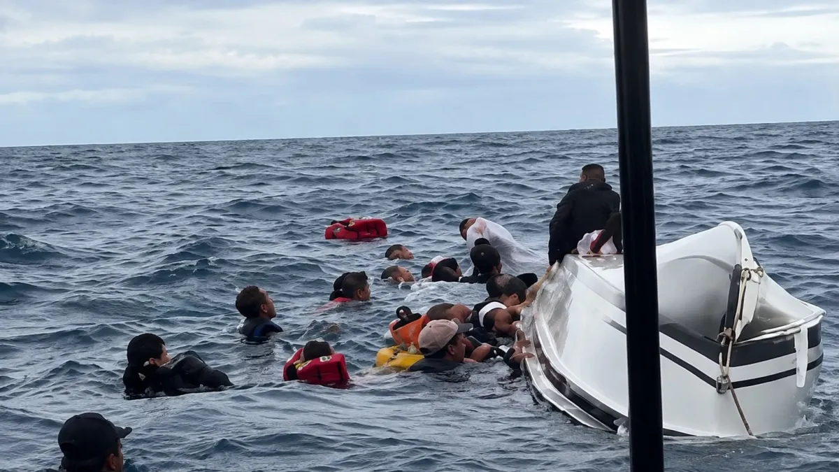 Dimar confirmó nuevo volcamiento de lancha con turistas en Santa Marta: todos fueron rescatados y llevaban chalecos salvavidas