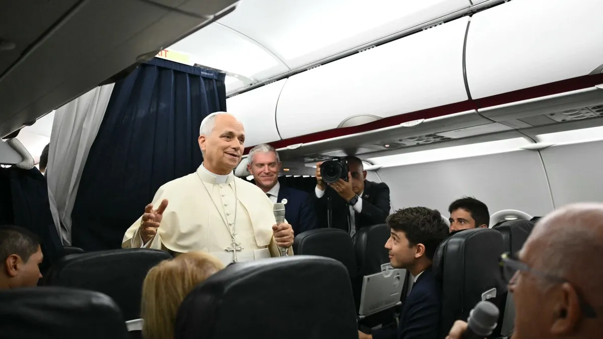 Papa León XVI dice que la extrema derecha en Alemania no tiene base en el cristianismo: ‘Los valores del Evangelio no se basan en el odio’