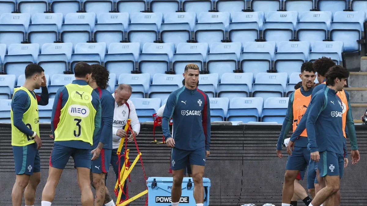 Después del escándalo, Cristiano Ronaldo reaparece y recibe inesperado apoyo de un exentrenador