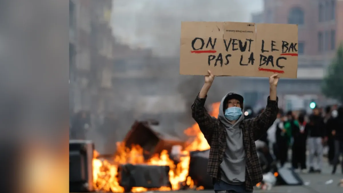 Protestas estudiantiles en Francia se intensifican: incendios, bloqueos y casi 2.000 detenidos ponen en jaque al Gobierno