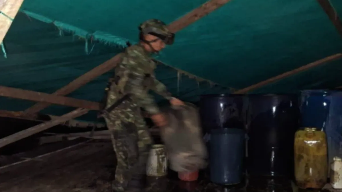 Golpe a la estructura de la ‘Segunda Marquetalia’: Ejército Nacional destruyó tres laboratorios de pasta base de coca en Piamonte, Cauca