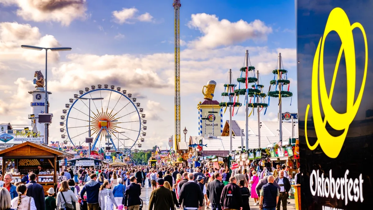 Oktoberfest rompe récord en Múnich, Alemania: 7,4 millones de visitantes llegaron a la tradicional fiesta de la cerveza; cifra más alta de su historia