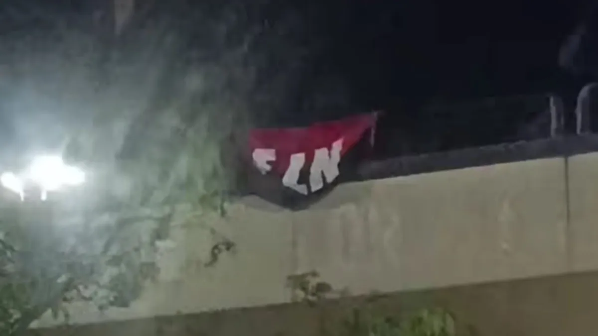 Alerta en Barranquilla por bandera del ELN en puente sobre la Murillo: autoridades descartan explosivos