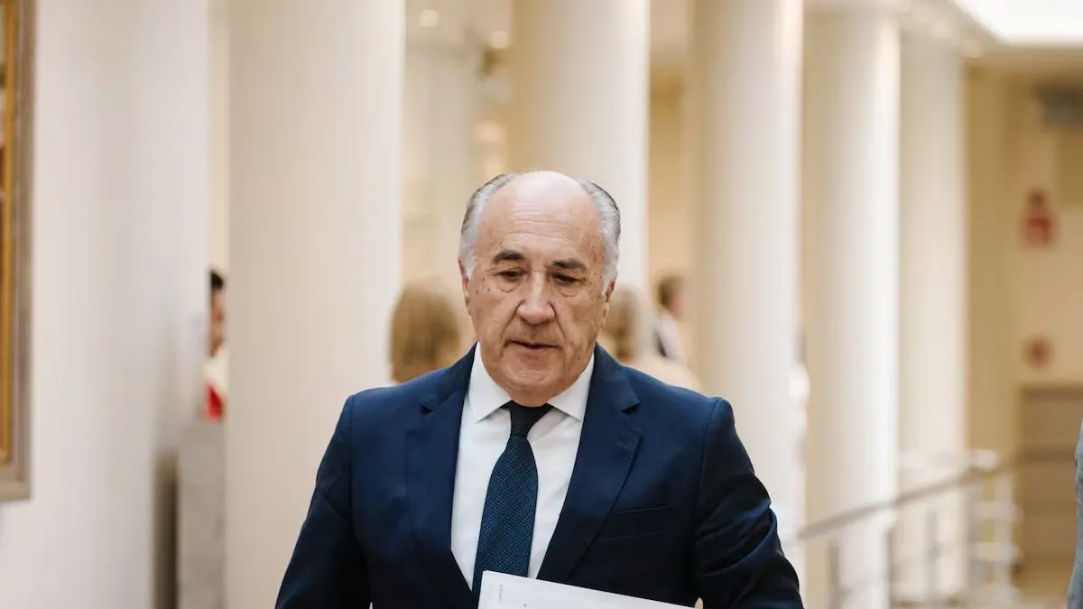 Escándalo político en España: piden renuncia del alcalde de Algeciras tras denuncias por presunta agresión sexual