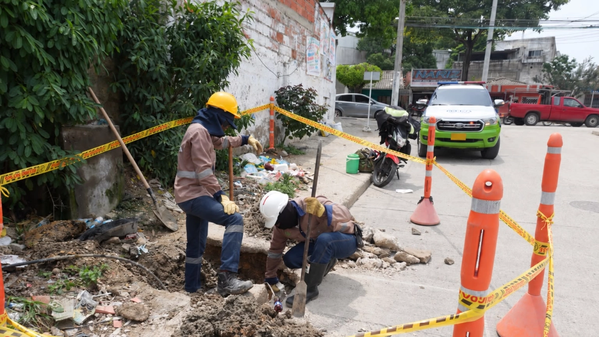 El descarado robo de agua en Cartagena: desmontan conexión ilegal que defraudaba 900.000 litros al mes, equivalentes al suministro para 100 viviendas