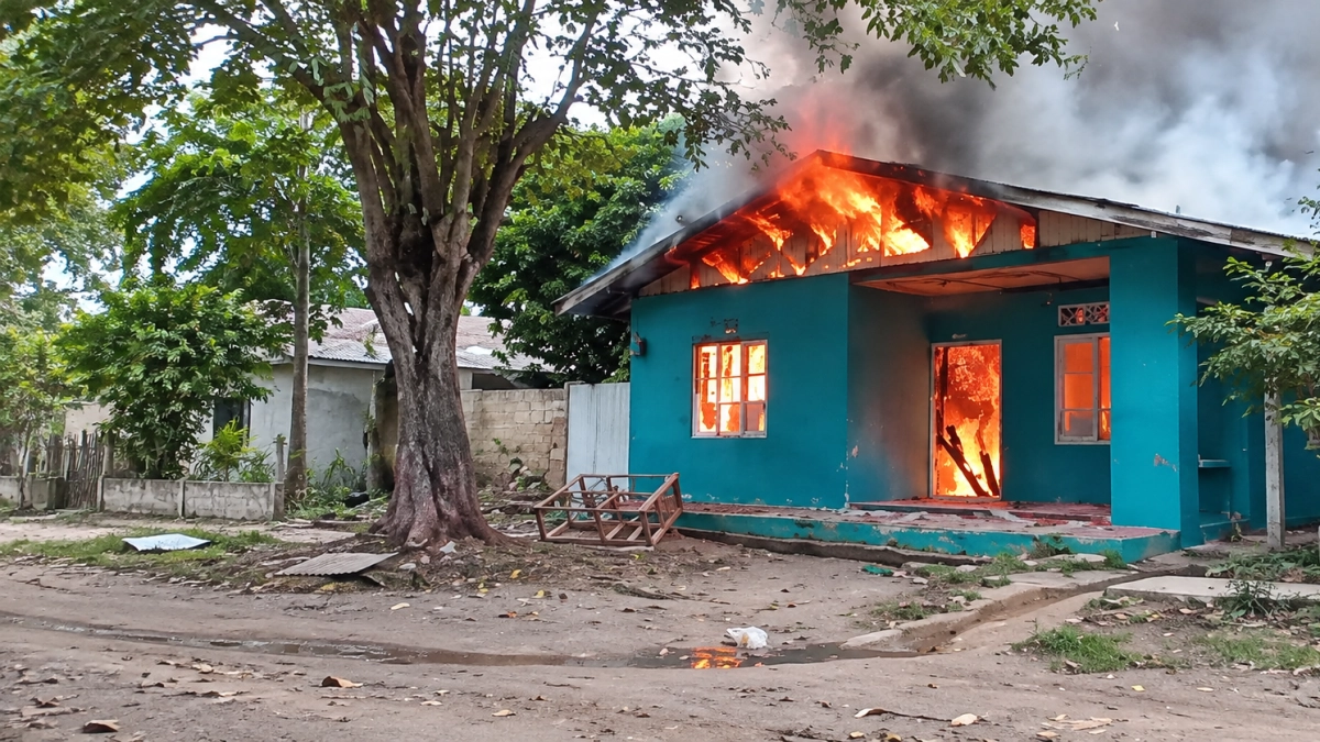 Incendian vivienda desocupada en Baranoa, Atlántico, por presunta deuda: vecinos señalan a ‘gota a gota’ que se movilizaban en motocicleta