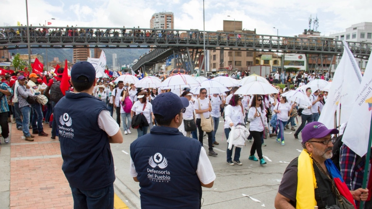 Defensoría del Pueblo pide marchas pacíficas y uso de la fuerza como último recurso en la jornada de marchas en 31 departamentos