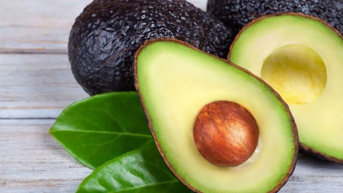 Cómo madurar un aguacate abierto antes de tiempo: el truco infalible para evitar que se estropee