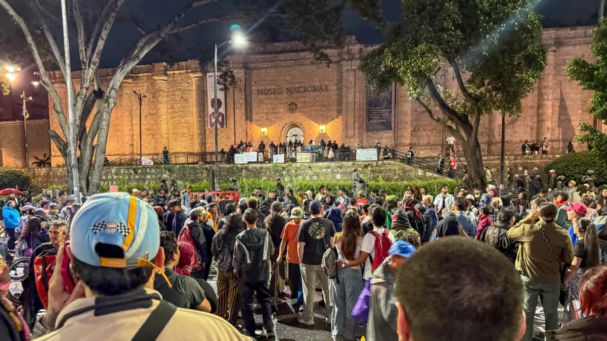 Crece la polémica por la ‘contrarrevolución cultural’ del Gobierno que arrancó con el retiro de piezas del Museo Nacional, en Bogotá