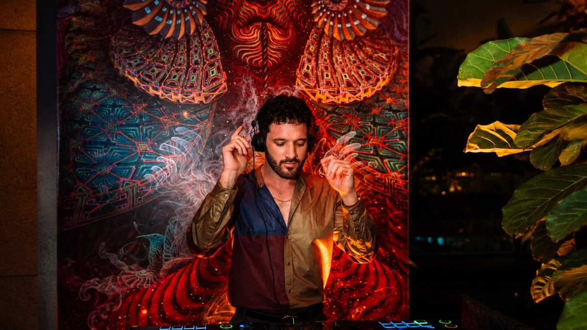 Los creadores de Handshake Speakeasy, reconocidos como el mejor bar del mundo en 2024, llevan su coctelería de autor a Lima