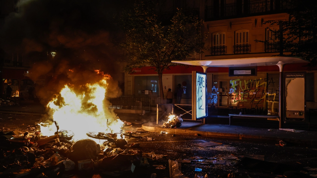 Protestas en Europa: Macron admite que ‘no ha hecho suficiente por los jóvenes’, mientras Italia y Grecia viven nuevas jornadas de manifestaciones