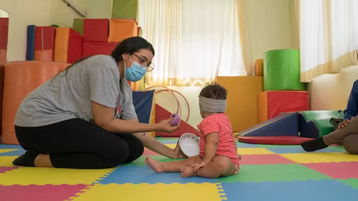 La otra cara de la primera infancia: el desgaste invisible y la ansiedad que quiebran la salud mental de los cuidadores en Bogotá