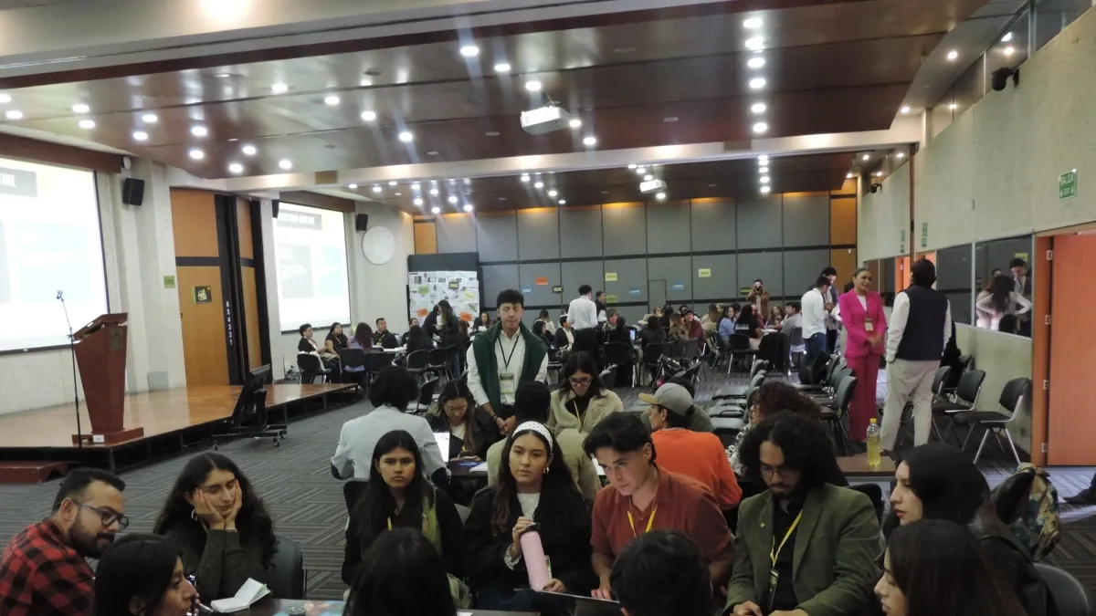 Jóvenes de 25 departamentos presentan agenda climática para el Plan Nacional de Desarrollo 2026-2030; llevarán sus propuestas al Congreso