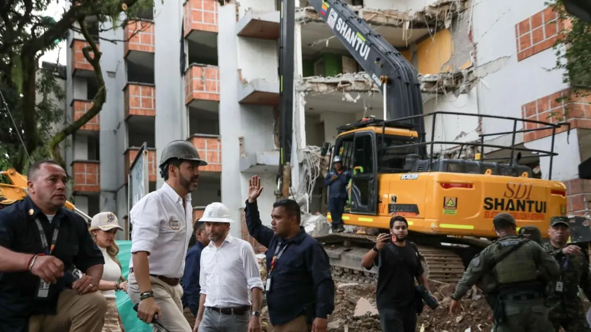 Presidente De La Espriella, testigo de demolición de edificio que era de ‘Pacho’ Herrera en Cali: anunció con la Alcaldía bonos de vivienda tras sismo