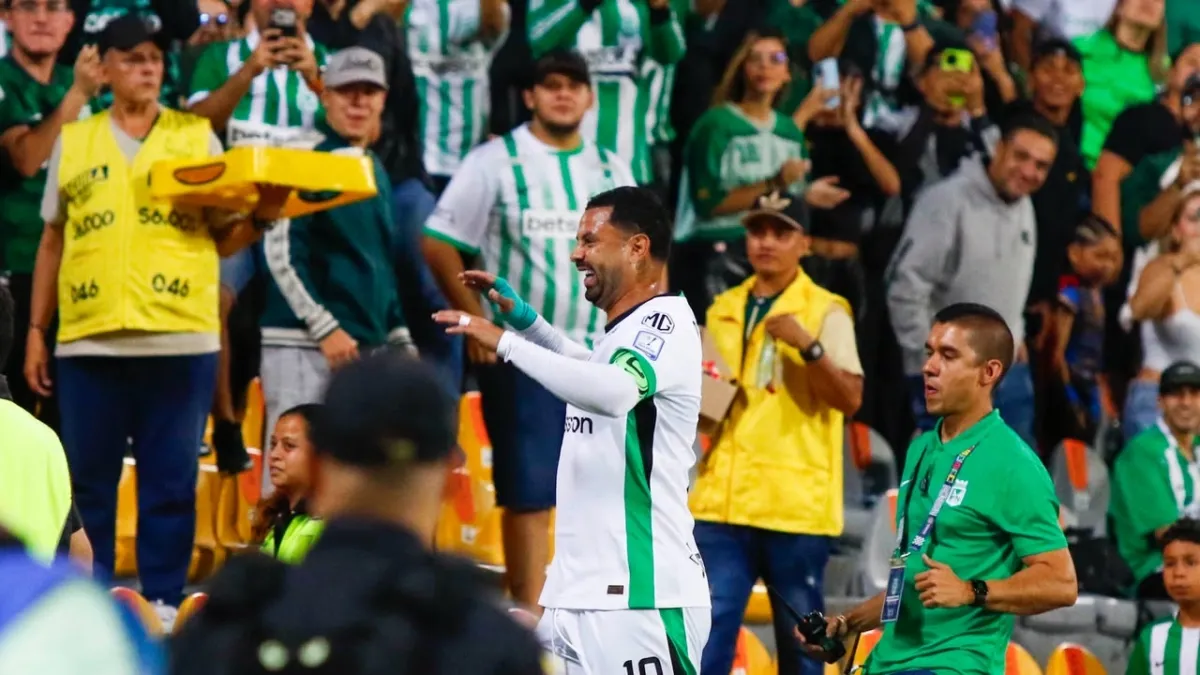 Edwin Cardona se candidatiza para el Puskás con golazo desde mitad de cancha: imperdible reacción de James