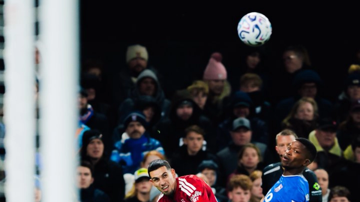 Daniel Muñoz brilla en la Premier League: asistencia de lujo en el empate del Nottingham Forest ante Ipswich