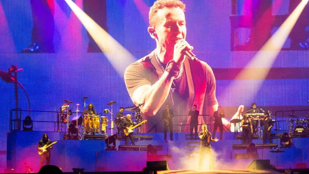Fonseca hizo vibrar el Vive Claro en Bogotá con ‘Antes que el tiempo se vaya Tour’: Nanpa Básico y Silvestre Dangond fueron los invitados especiales