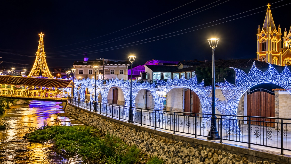 El pueblo de Boyacá conocido como el 'Municipio Luz de Colombia' que brilla en Navidad con su alumbrado y conquista con sus dulces de breva