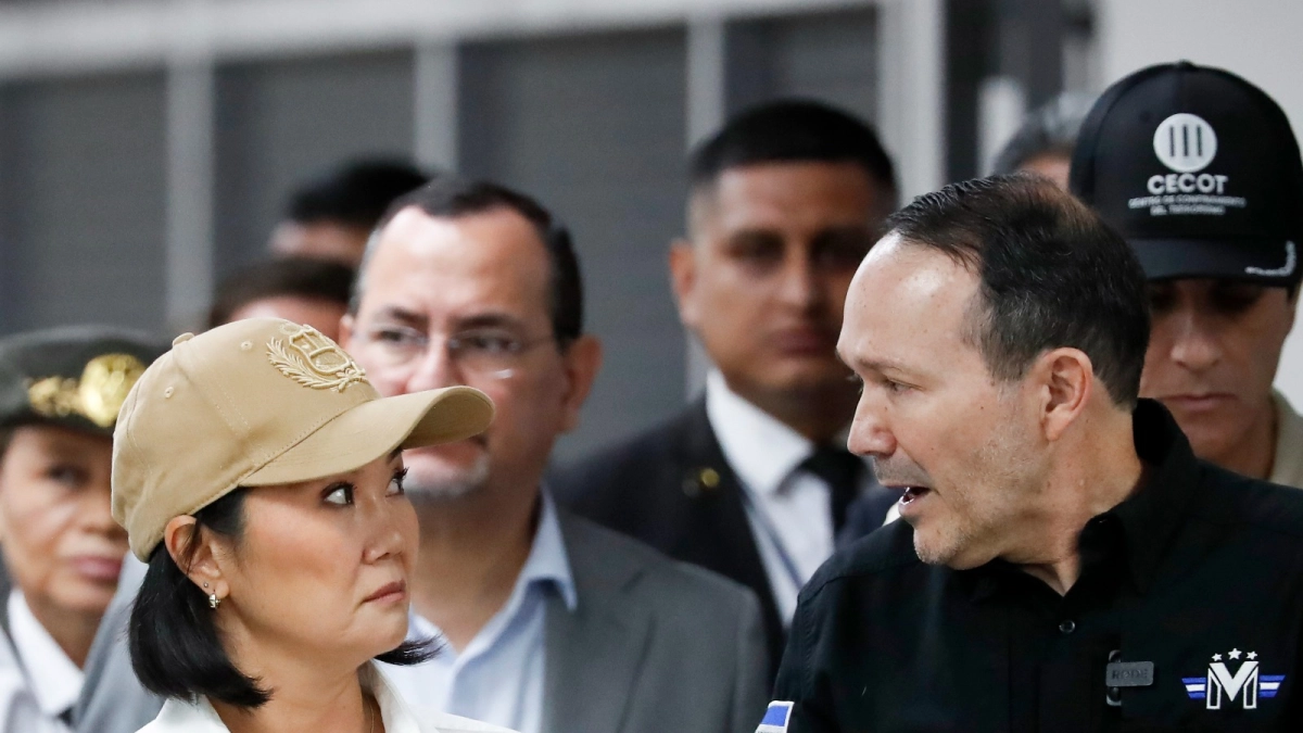 Keiko Fujimori visita megacárcel Cecot de El Salvador para conocer el modelo penitenciario