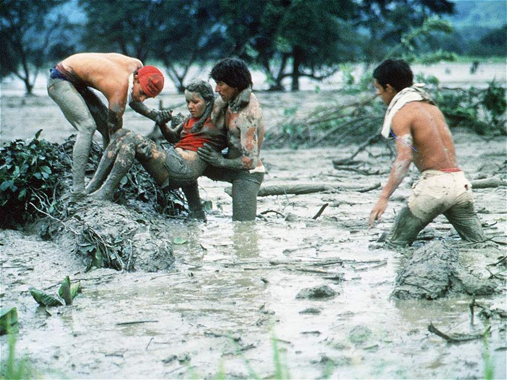 13 de noviembre de 1985. Con casi un año de anticipación, geólogos habían advertido de las posibilidades de una tragedia en Armero. Una avalancha sepultó a unas 25.000 personas.