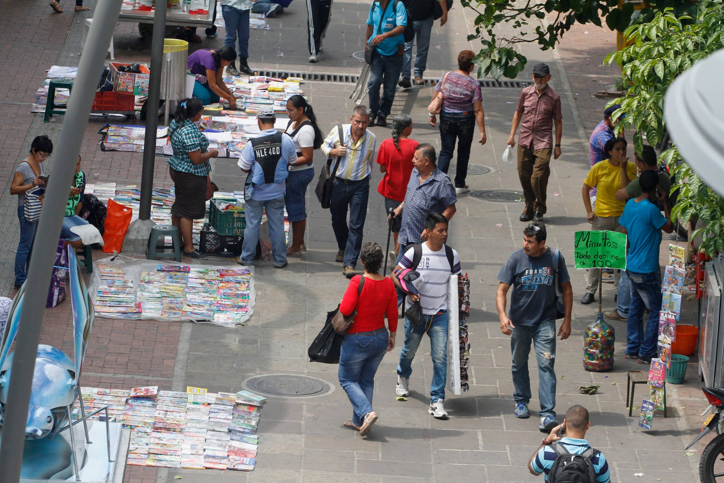 Sectores preocupados por el incremento del desempleo y la informalidad laboral.