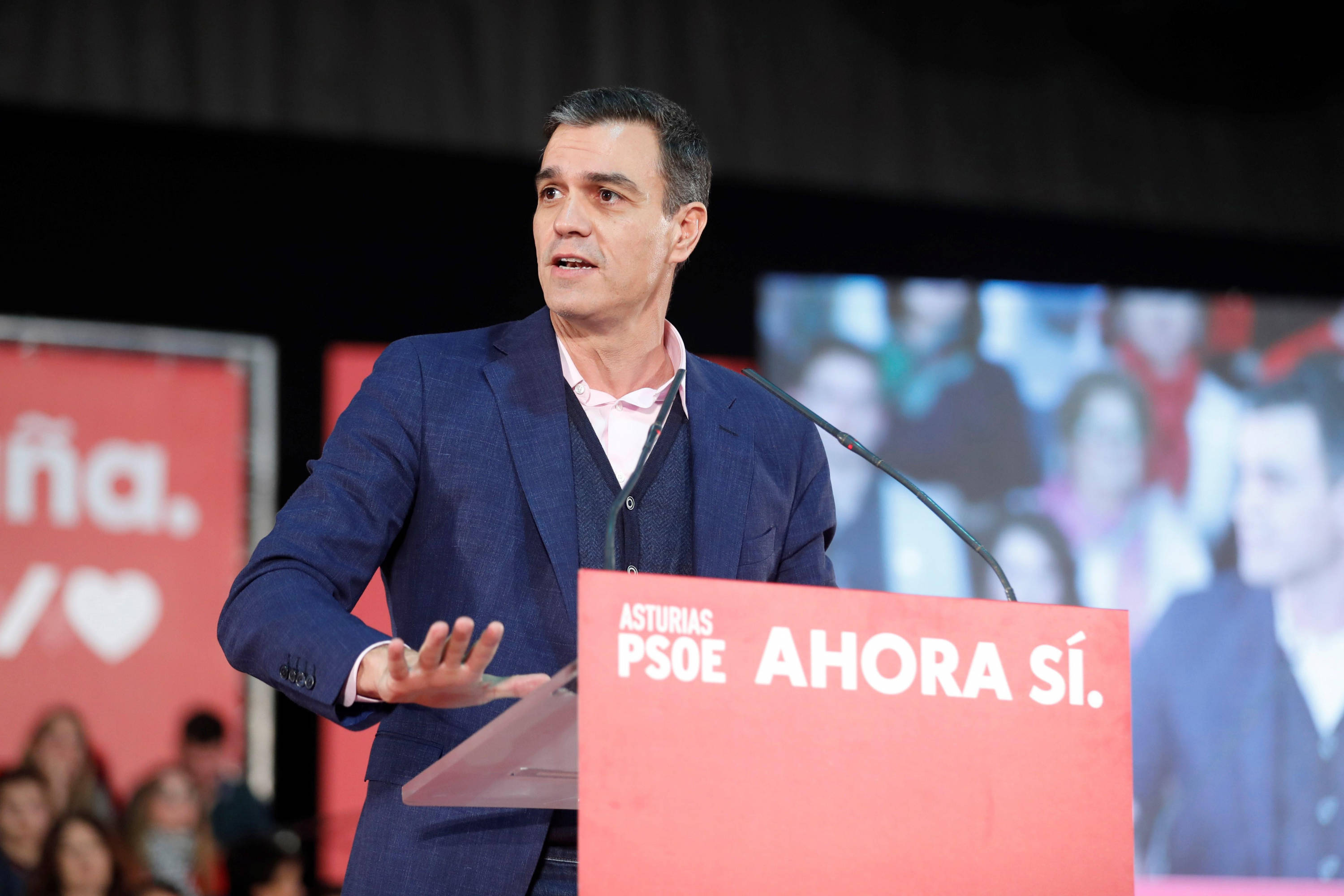 Pedro Sánchez, durante el acto electoral en Gijón.
