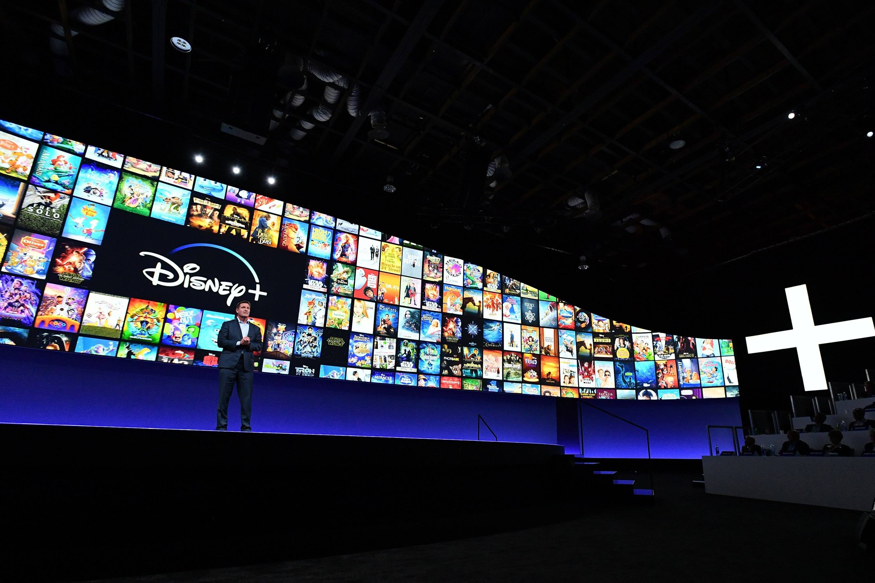 Kevin Mayer, presidente de la división internacional Direct-to-consumer de The Walt Disney Company, durante el anuncio de la llegada de Disney+.
