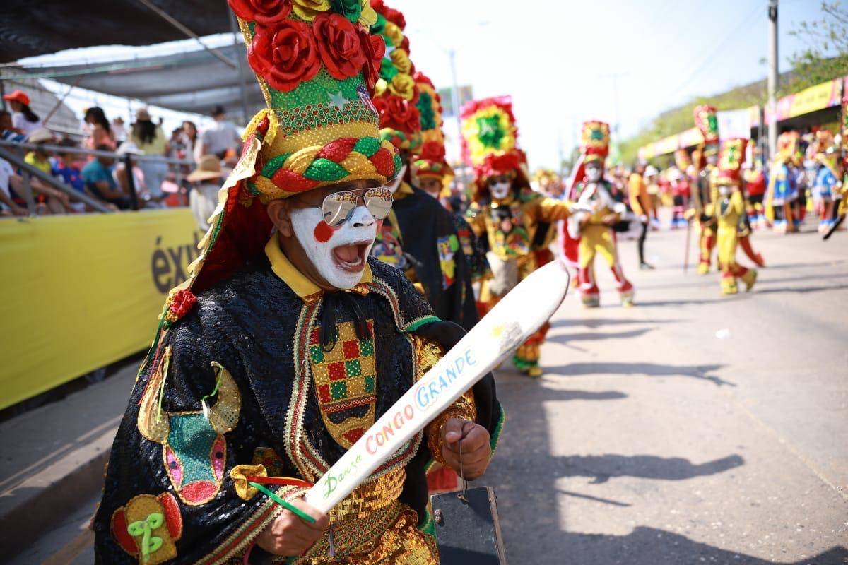 El Congo Grande volvió a alegrar los desfiles de Vía 40.