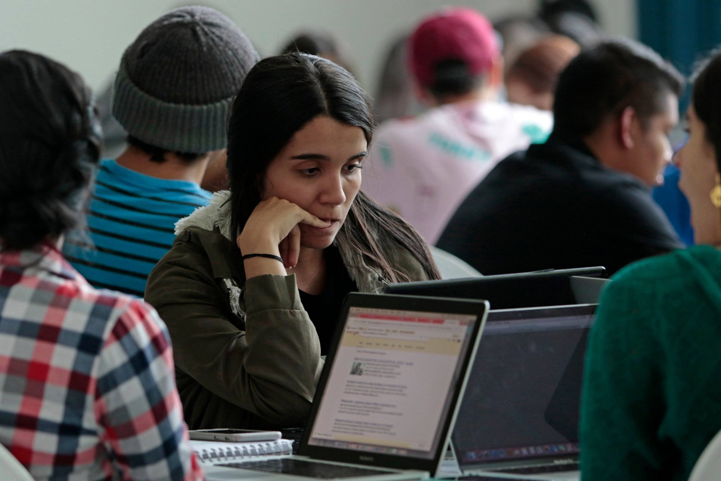 El llamado es principalmente por los estudiantes de educación superior en zonas apartadas que no cuentan con conectividad ni equipos para una formación virtual.
