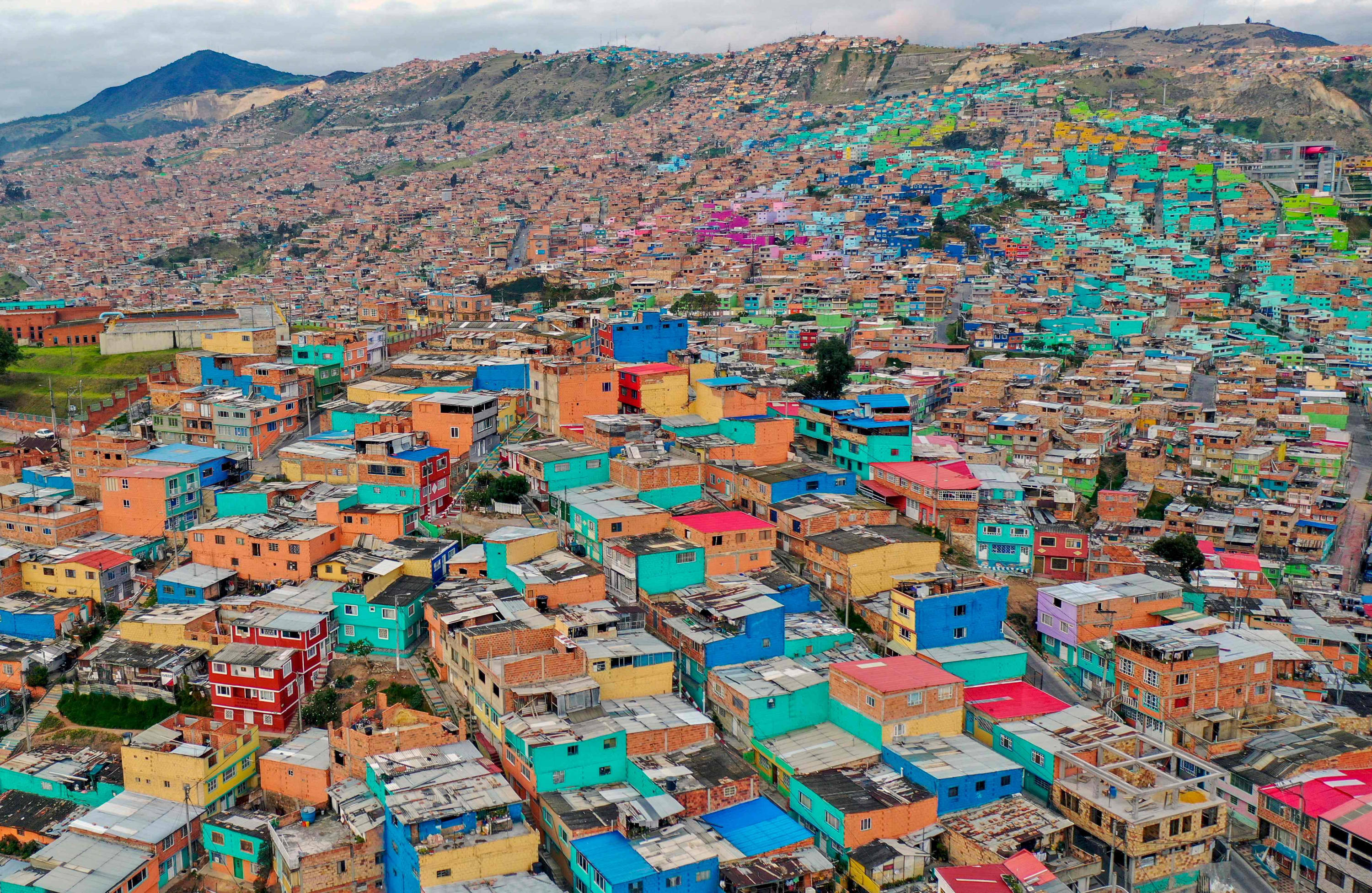 Alrededor del 80 por ciento de los habitantes de Ciudad Bolívar, en el suroriente de Bogotá, residen en estratos uno y dos. Es uno de los sectores más impactados por la pobreza extrema.