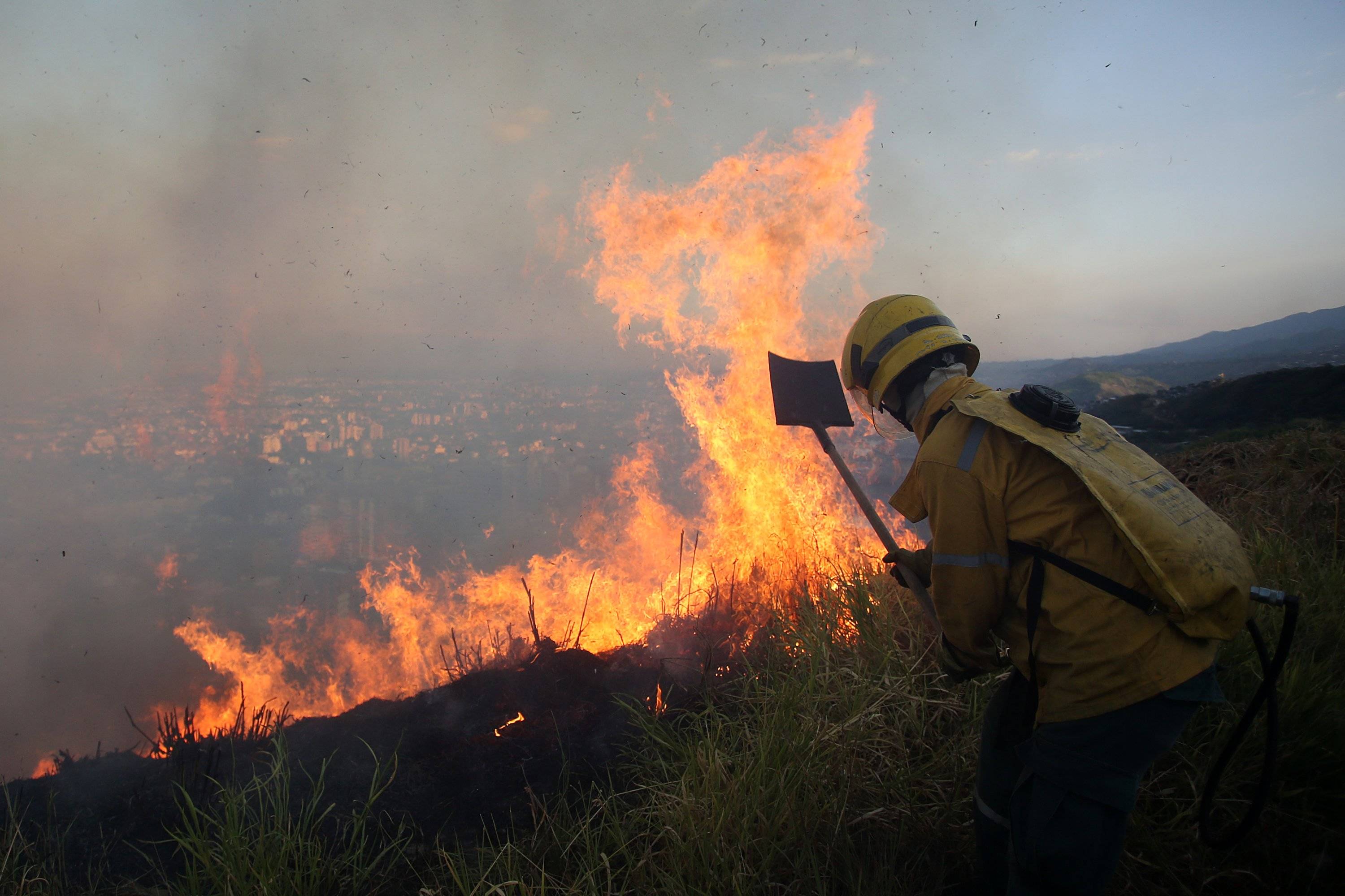 Los expertos creen que los incendios serán más graves cada año por cuenta del cambio climático y el fenómeno de El Niño.