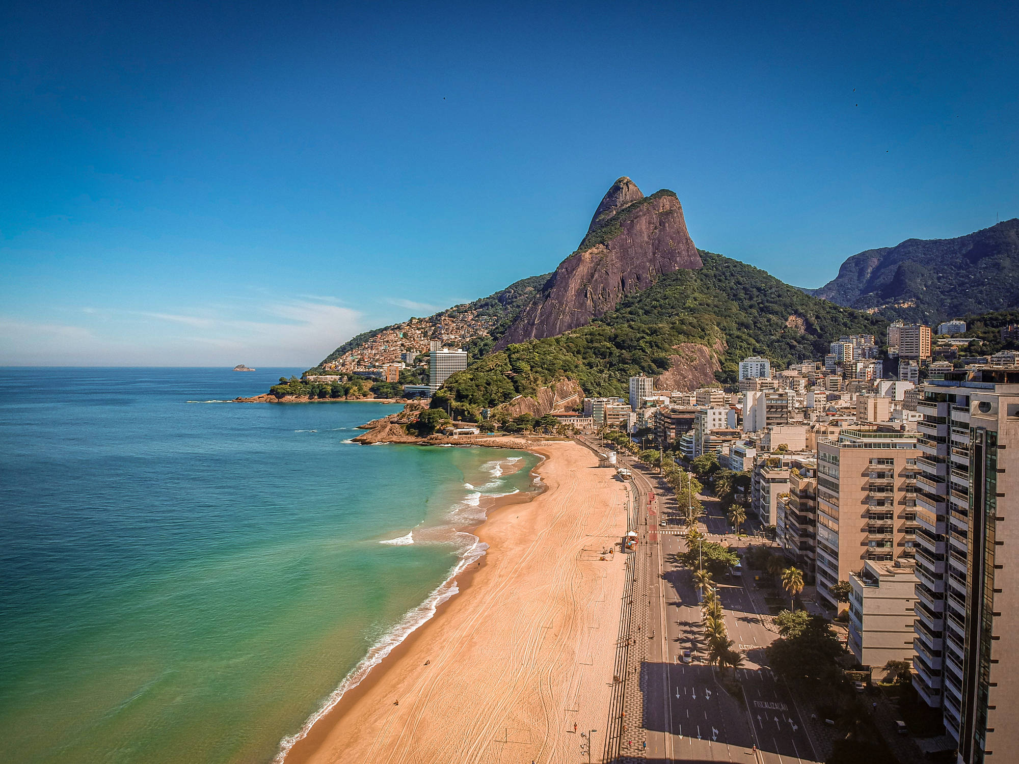 Ipanema - Rio de Janeiro
Además de ser un sector reconocido entre los turistas por las playas, la hotelería y el comercio, Ipanema también es uno de los barrios más costosos del mundo. El metro cuadrado tiene un precio promedio de 6.668 dólares, según la ‘BBC’.