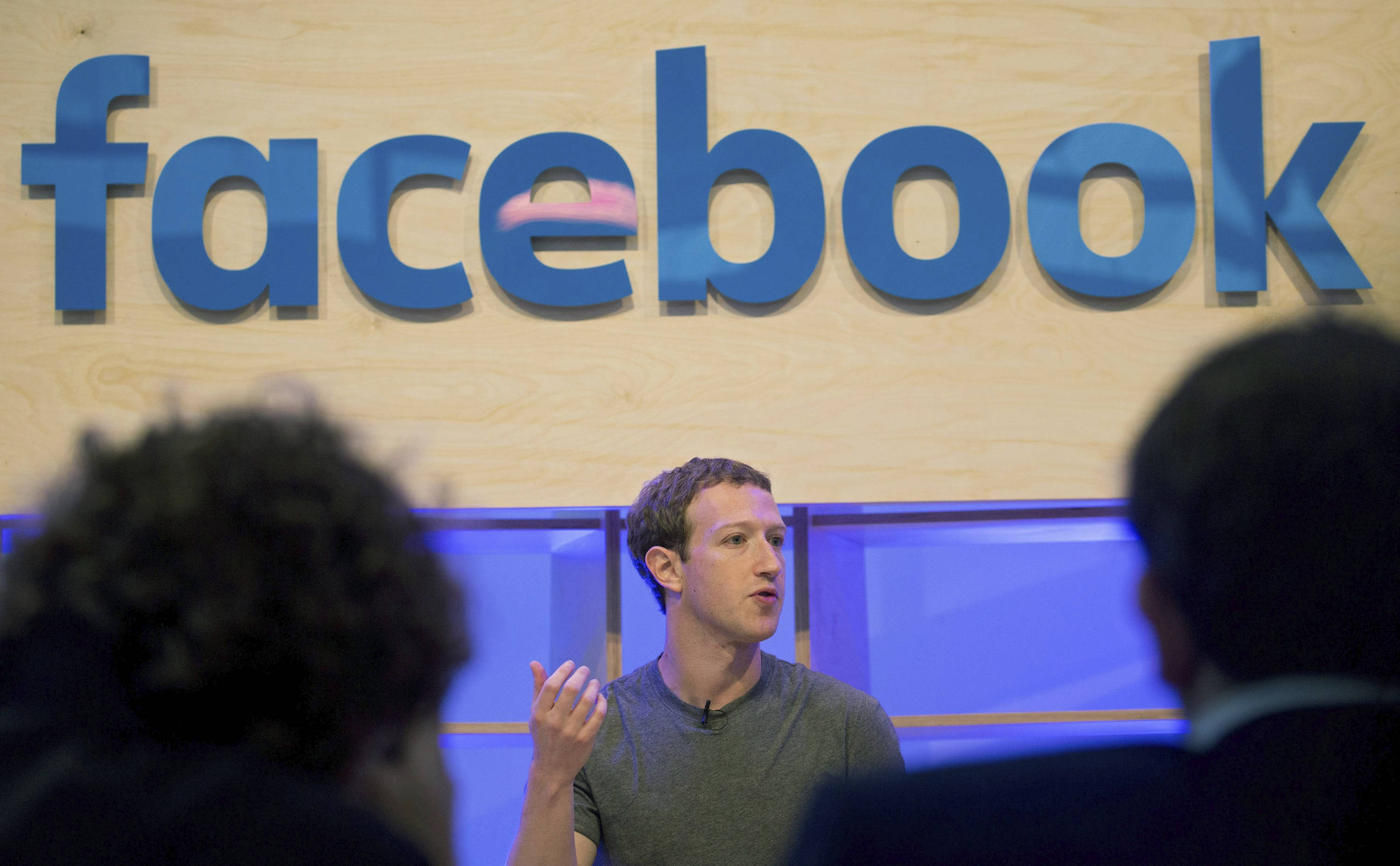 Directorii Facebook se temeau că aplecarea față de lege ar putea crea un precedent global în care platforma va fi obligată să plătească pentru a distribui știri.