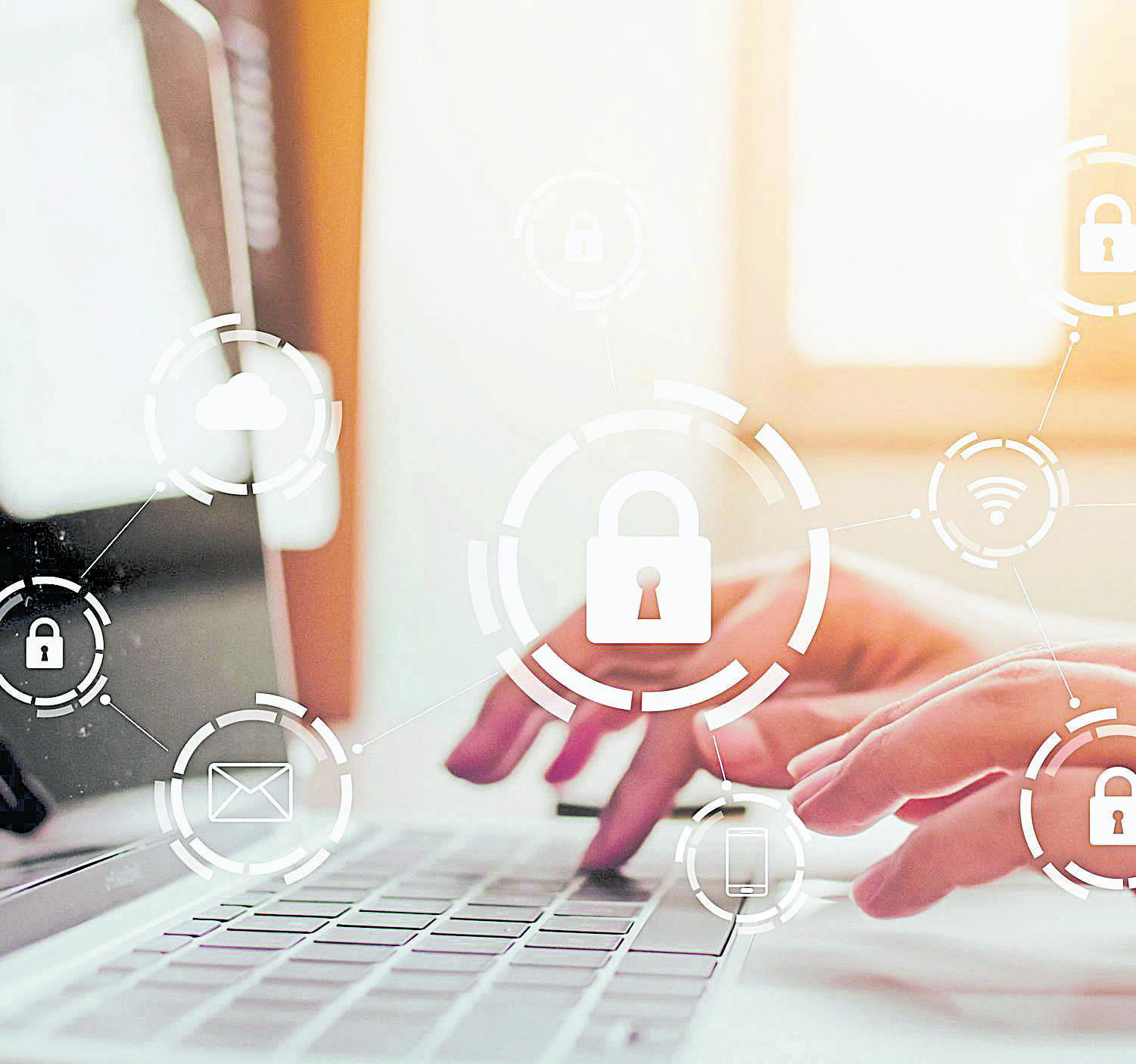 Sistemul PGP, care poate fi folosit gratuit, permite criptarea de la capăt la capăt a informațiilor.