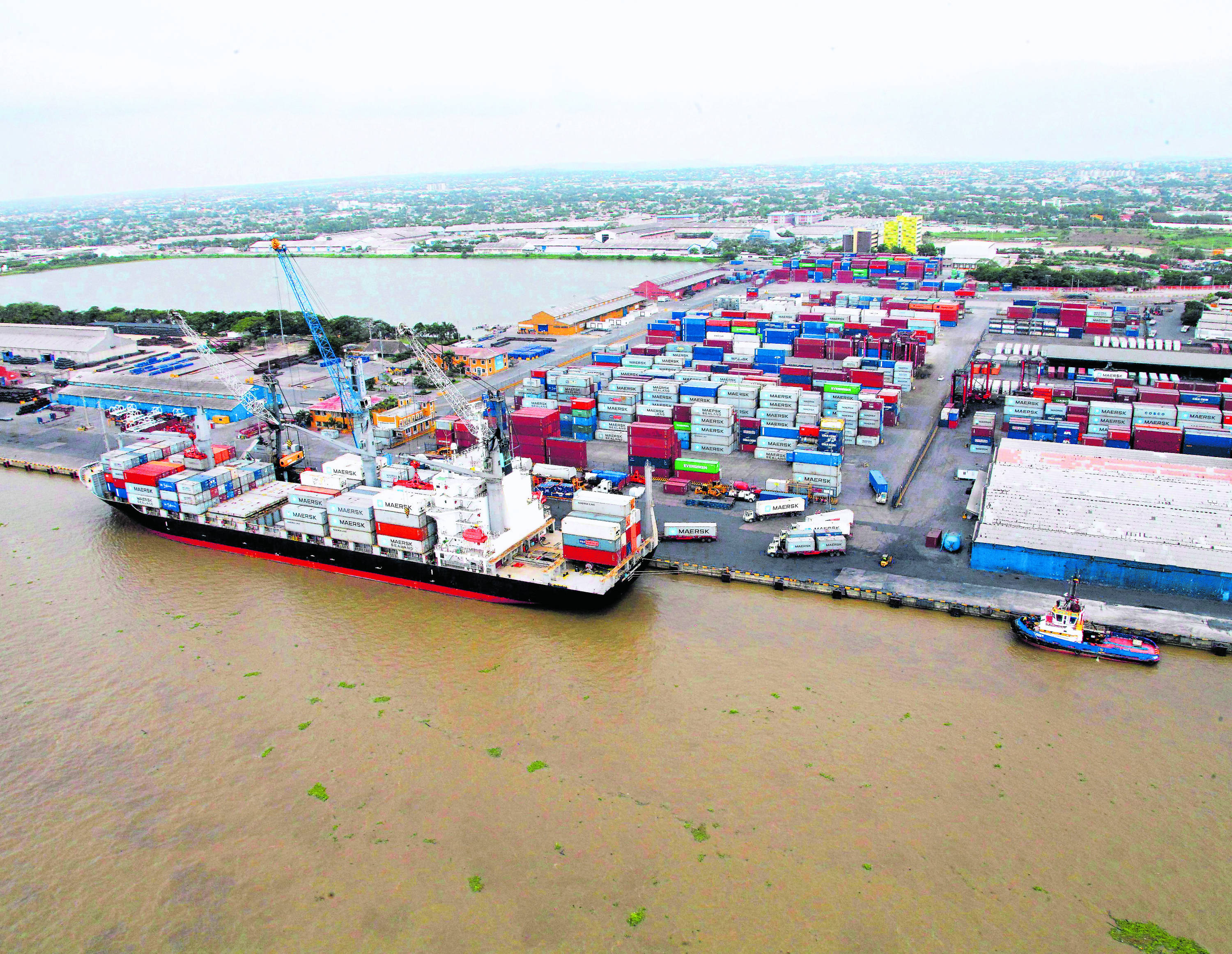 Durante décadas, la profundidad del puerto de Barranquilla ha sido un problema para los grandes buques de carga.