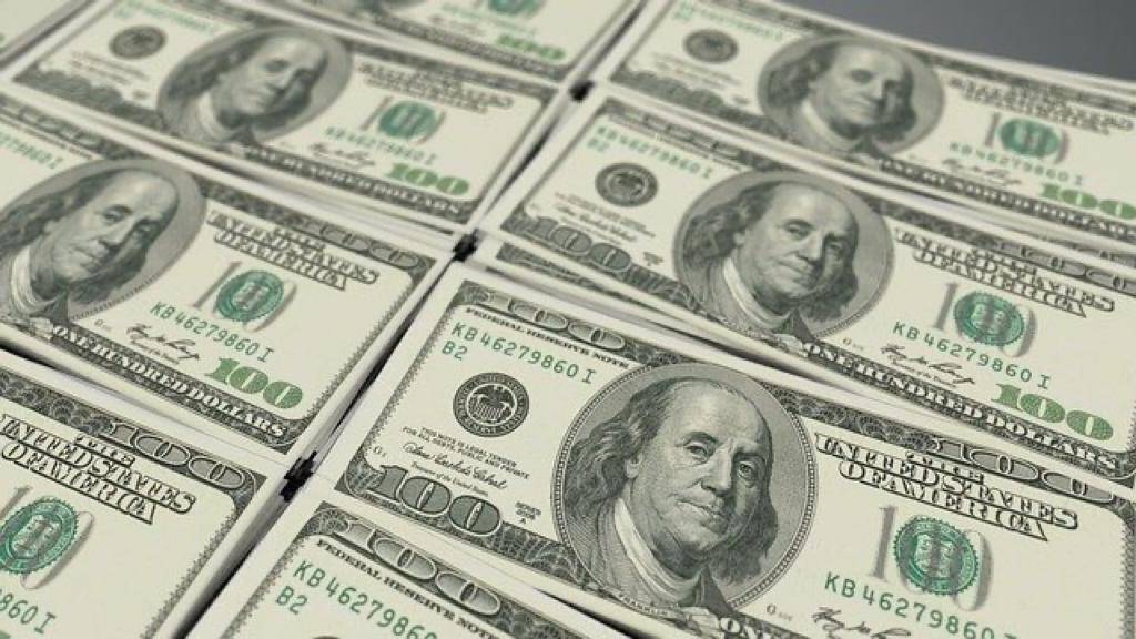 El renglón al que más dinero apretado es el financiero.