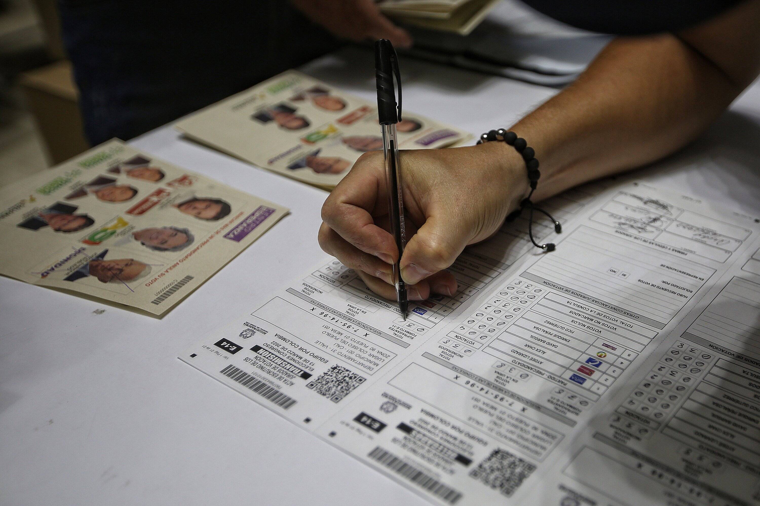 Empezaron escrutinios en las elecciones del Congreso