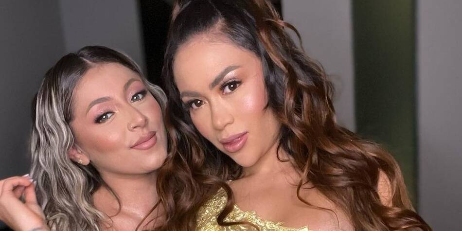 Daneidy Barrera Roja y Karol Samantha.