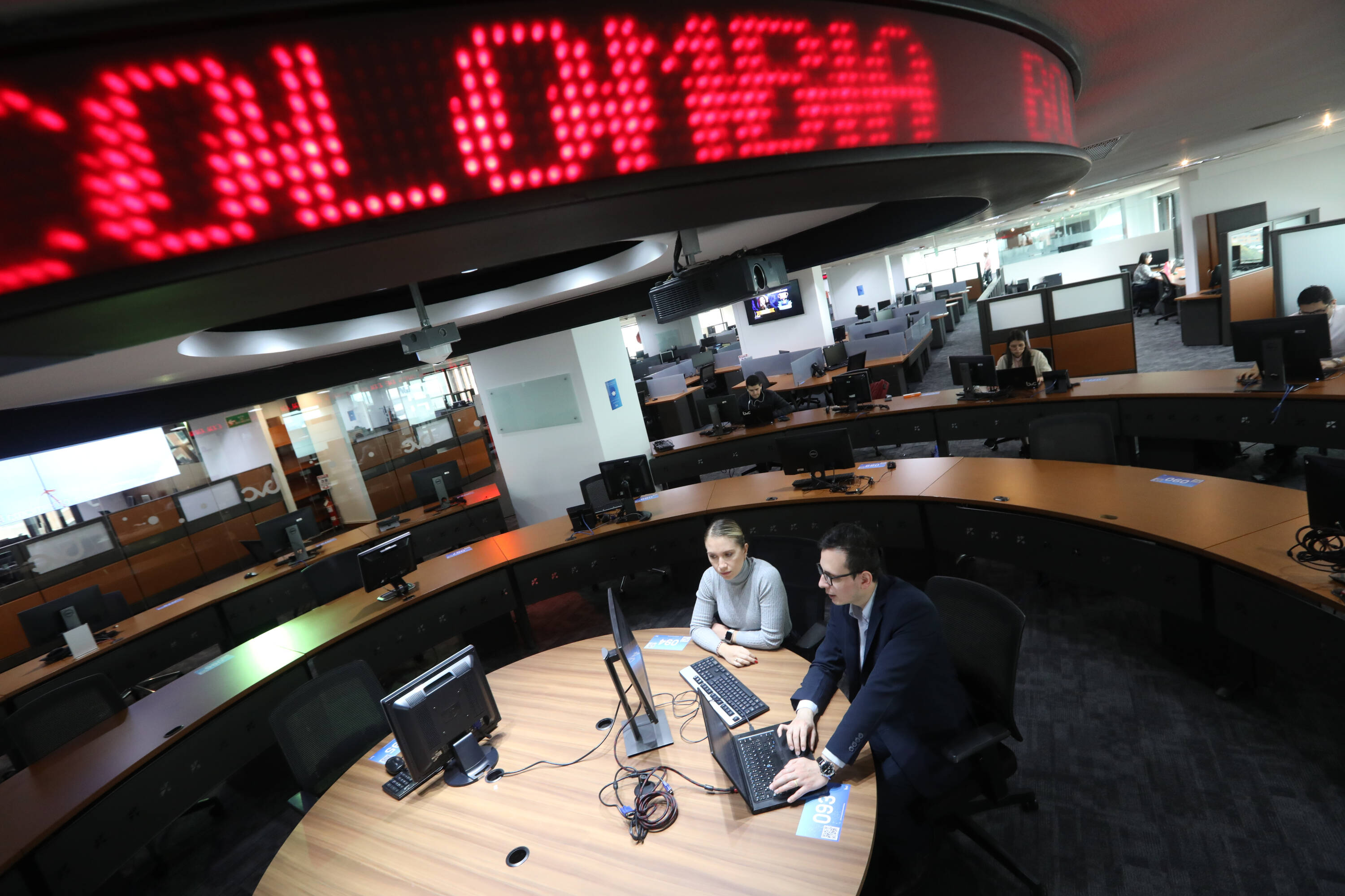 Imágenes de la Bolsa de Valores de Colombia hoy 7 de junio del 2022. FOTO MAURICIO MORENO EL TIEMPO CEET