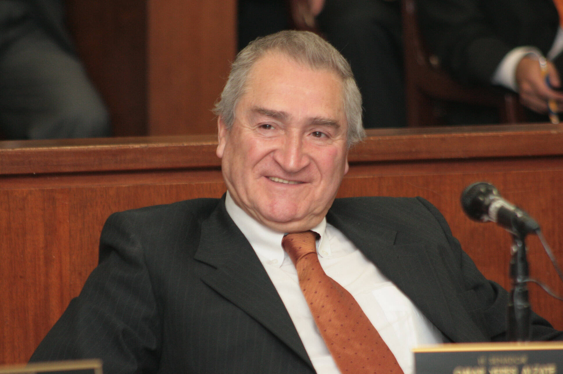 Omar Yepes, jefe del partido Conservador, salió a Respaldar a Hernández.